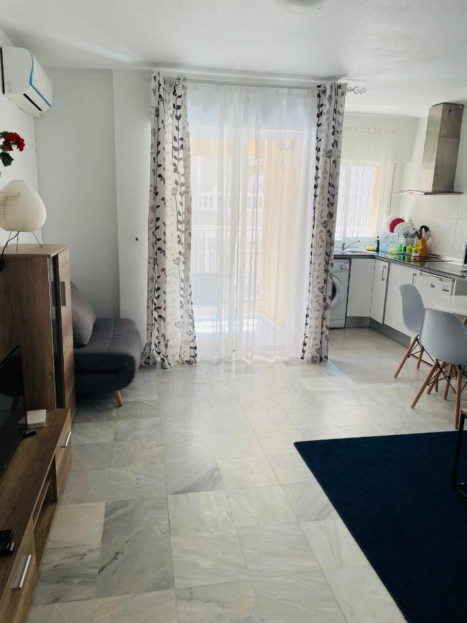 Studio Apartment Vicente Blasco Ibanez, 127 또레비에하 외부 사진